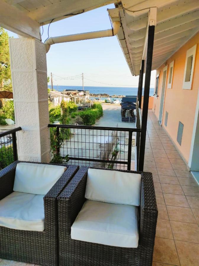 Aris Seaside Issos Beach Agios Georgios  Exterior photo